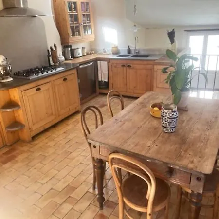 Provencal Townhouse With Terrace In Villa *