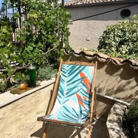 Provencal Townhouse With Terrace In Villa *