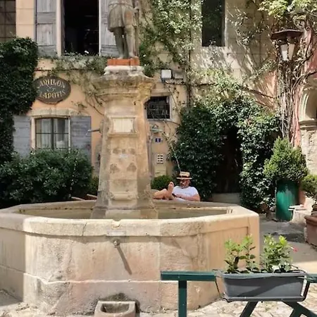 Villa Provencal Townhouse With Terrace In